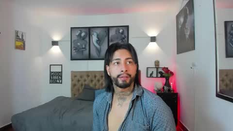 Snapshot of bastian_jones1 chatting on 24, 11, 2025 bastian_jones1 online show from 24, 11, 2025