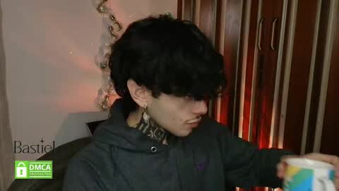 Snapshot of bastiel_ chatting on 9, 9, 2025 Bastiel online show from 9, 9, 2025