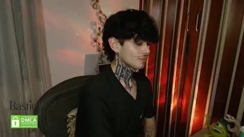 Snapshot of bastiel_ chatting on 12, 9, 2025 Bastiel online show from 12, 9, 2025