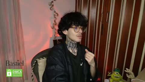 Snapshot of bastiel_ chatting on 25, 9, 2025 Bastiel online show from 25, 9, 2025