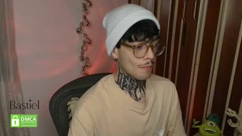 Snapshot of bastiel_ chatting on 14, 10, 2025 Bastiel online show from 14, 10, 2025