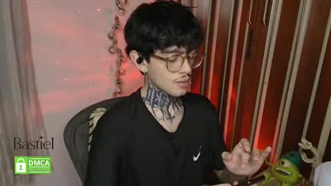 Snapshot of bastiel_ chatting on 7, 11, 2025 Bastiel online show from 7, 11, 2025
