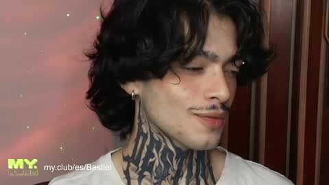Snapshot of bastiel_ chatting on 2, 5, 2026 Bastiel online show from 2, 5, 2026