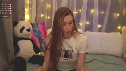 Snapshot of batewithkate chatting on 16, 12, 2024 Katrin online show from 16, 12, 2024