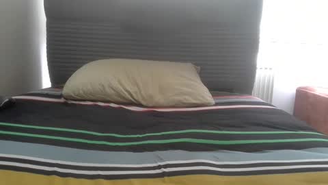 bathoneacock online show from 16, 4, 2026