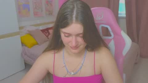 Snapshot of batty_sweetie chatting on 2, 7, 2026 Jessica online show from 2, 7, 2026