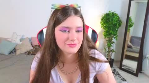 Snapshot of batty_sweetie chatting on 18, 7, 2026 Jessica online show from 18, 7, 2026