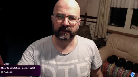 Snapshot of bazzz_8 chatting on 27, 12, 2024 bazzz_8 online show from 27, 12, 2024