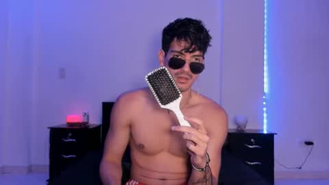 Snapshot of bbbeachboy chatting on 7, 1, 2025 Valentino online show from 7, 1, 2025