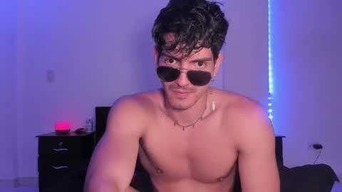 Snapshot of bbbeachboy chatting on 16, 1, 2025 Valentino online show from 16, 1, 2025