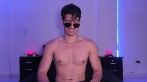Snapshot of bbbeachboy chatting on 16, 1, 2025 Valentino online show from 16, 1, 2025