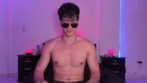 Snapshot of bbbeachboy chatting on 18, 1, 2025 Valentino online show from 18, 1, 2025
