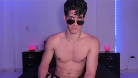 Snapshot of bbbeachboy chatting on 24, 1, 2025 Valentino online show from 24, 1, 2025