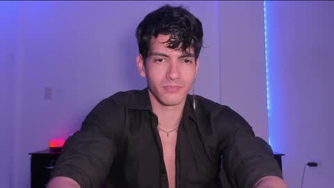 Snapshot of bbbeachboy chatting on 25, 1, 2025 Valentino online show from 25, 1, 2025