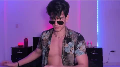 Snapshot of bbbeachboy chatting on 26, 1, 2025 Valentino online show from 26, 1, 2025