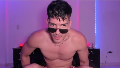 Snapshot of bbbeachboy chatting on 27, 1, 2025 Valentino online show from 27, 1, 2025