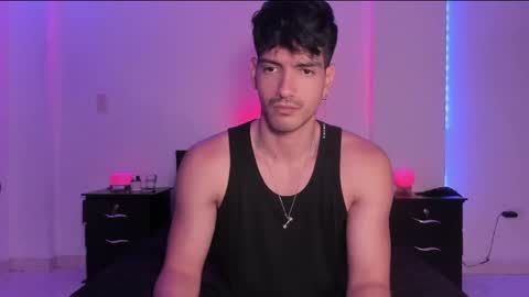 Snapshot of bbbeachboy chatting on 9, 2, 2025 Valentino online show from 9, 2, 2025