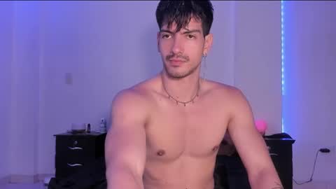 Snapshot of bbbeachboy chatting on 12, 2, 2025 Valentino online show from 12, 2, 2025