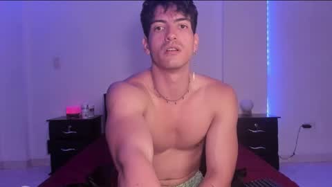 Snapshot of bbbeachboy chatting on 6, 3, 2025 Valentino online show from 6, 3, 2025