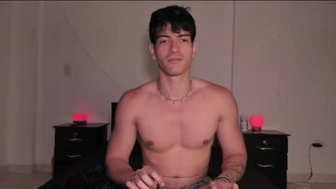 Snapshot of bbbeachboy chatting on 12, 3, 2025 Valentino online show from 12, 3, 2025