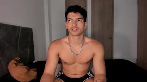 Snapshot of bbbeachboy chatting on 20, 9, 2025 Valentino online show from 20, 9, 2025