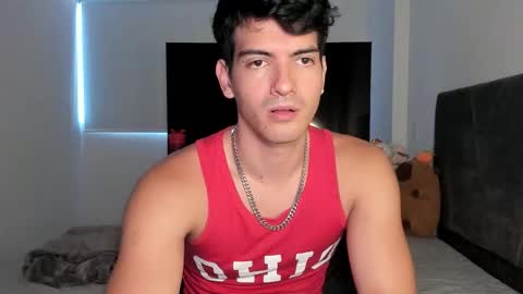 Snapshot of bbbeachboy chatting on 18, 10, 2025 Valentino online show from 18, 10, 2025