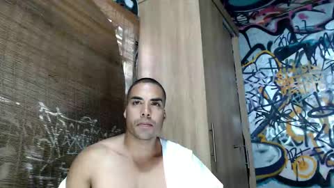 Snapshot of bbc_monster1 chatting on 17, 9, 2025 Justin online show from 17, 9, 2025