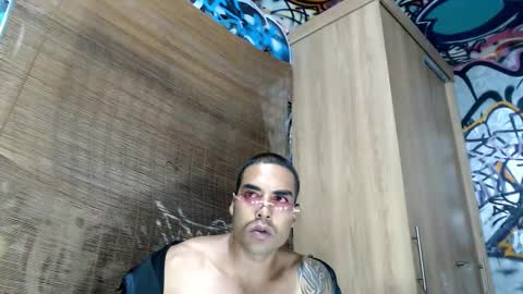 Snapshot of bbc_monster1 chatting on 14, 10, 2025 Justin online show from 14, 10, 2025