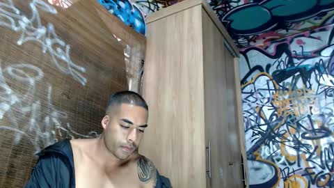 Snapshot of bbc_monster1 chatting on 24, 10, 2025 Justin online show from 24, 10, 2025