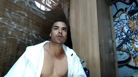 Snapshot of bbc_monster1 chatting on 20, 11, 2025 Justin online show from 20, 11, 2025