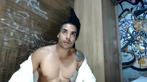 Snapshot of bbc_monster1 chatting on 24, 11, 2025 Justin online show from 24, 11, 2025