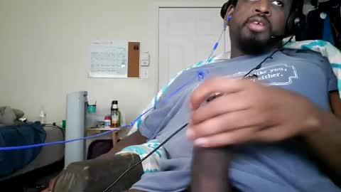 rocker n queen online show from 4, 3, 2025