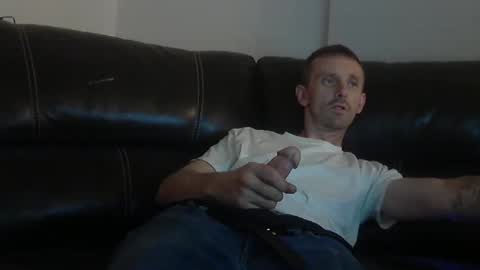 Snapshot of bbclover8996 chatting on 15, 5, 2026 curious1 online show from 15, 5, 2026