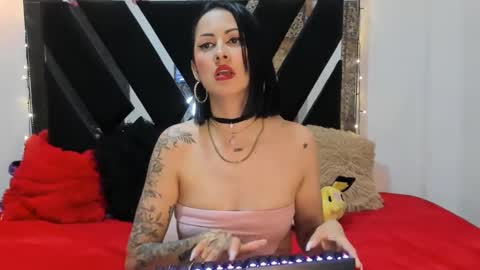 Snapshot of bbesitaquenn chatting on 8, 1, 2025 BBesitaQuen 18 latina ass lovense cum lush online show from 8, 1, 2025