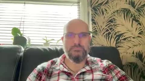 Snapshot of bcbg68 chatting on 4, 4, 2026 bcbg68 online show from 4, 4, 2026