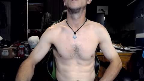 bchillin28 online show from 19, 10, 2025