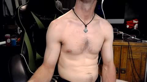 bchillin28 online show from 18, 4, 2026