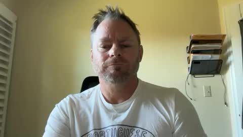 Snapshot of bcjonny chatting on 10, 4, 2026 BCJonny online show from 10, 4, 2026