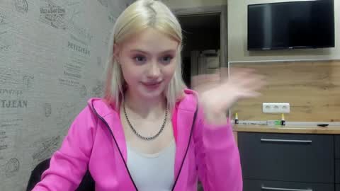 Snapshot of be_daddy chatting on 10, 12, 2024 Summer BABY online show from 10, 12, 2024