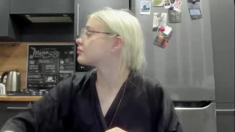Snapshot of be_daddy chatting on 8, 10, 2025 Summer BABY online show from 8, 10, 2025
