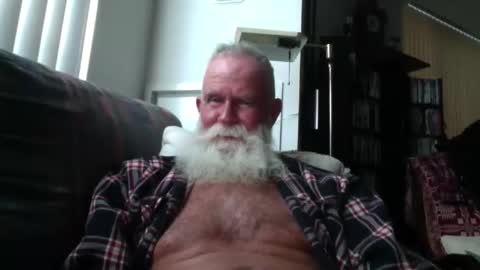 beardbushy online show from 31, 10, 2025