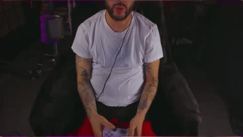 Snapshot of beastbxy chatting on 17, 9, 2025 beast bxy online show from 17, 9, 2025