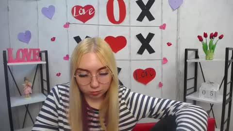 BeatriceFlyy online show from 5, 3, 2025