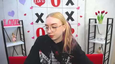 BeatriceFlyy online show from 10, 3, 2025