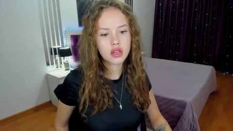 BeatriceWild online show from 19, 9, 2025