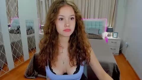 BeatriceWild online show from 14, 10, 2025