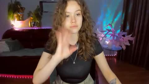 Snapshot of beatricewild chatting on 25, 4, 2026 BeatriceWild online show from 25, 4, 2026