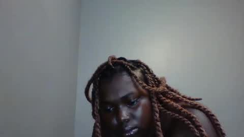 Snapshot of beautie699392 chatting on 6, 3, 2025 Lil stunner online show from 6, 3, 2025