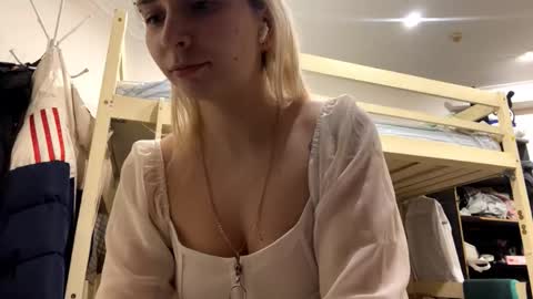 Snapshot of beautifultips chatting on 26, 2, 2026 Mia online show from 26, 2, 2026