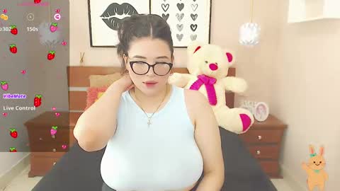 Snapshot of beautty_pink chatting on 17, 1, 2025 beautty_pink online show from 17, 1, 2025